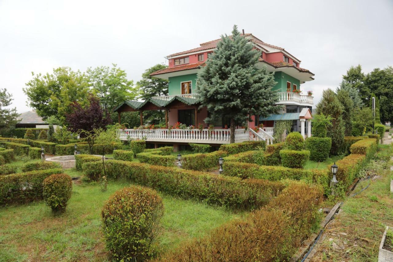 Hotel Villa Kabashi คอร์เชอ ภายนอก รูปภาพ