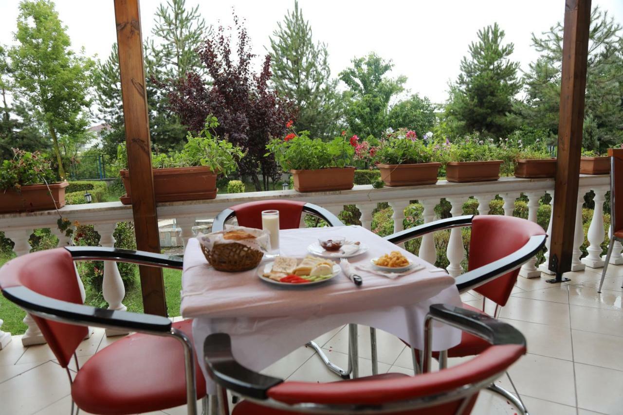 Hotel Villa Kabashi คอร์เชอ ภายนอก รูปภาพ