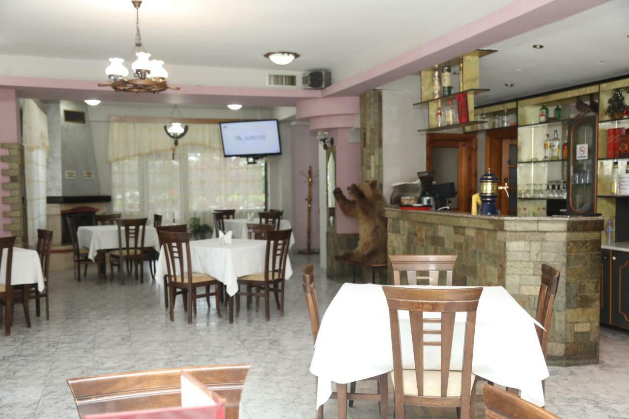 Hotel Villa Kabashi คอร์เชอ ภายนอก รูปภาพ